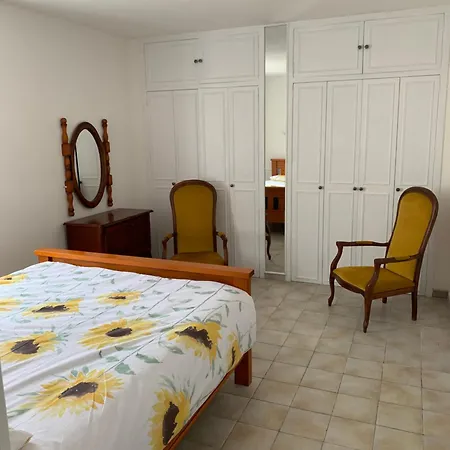 Pensionat Le Bois D'amour Et Charroux (Vienne)