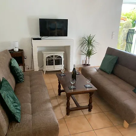 Le Bois D'amour Et Gasthuis Charroux (Vienne)