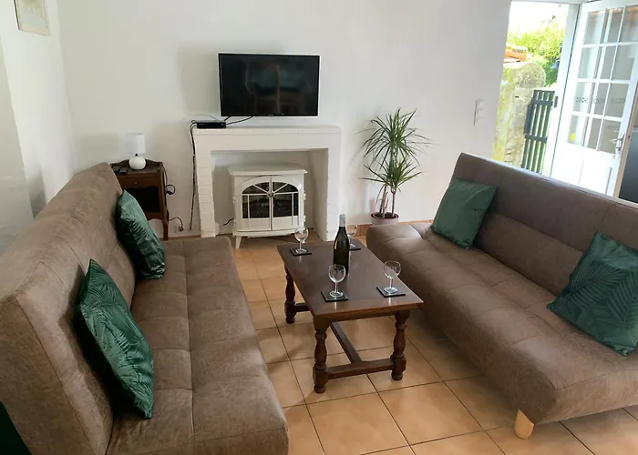 Le Bois D'amour Et Gæstehus Charroux (Vienne)